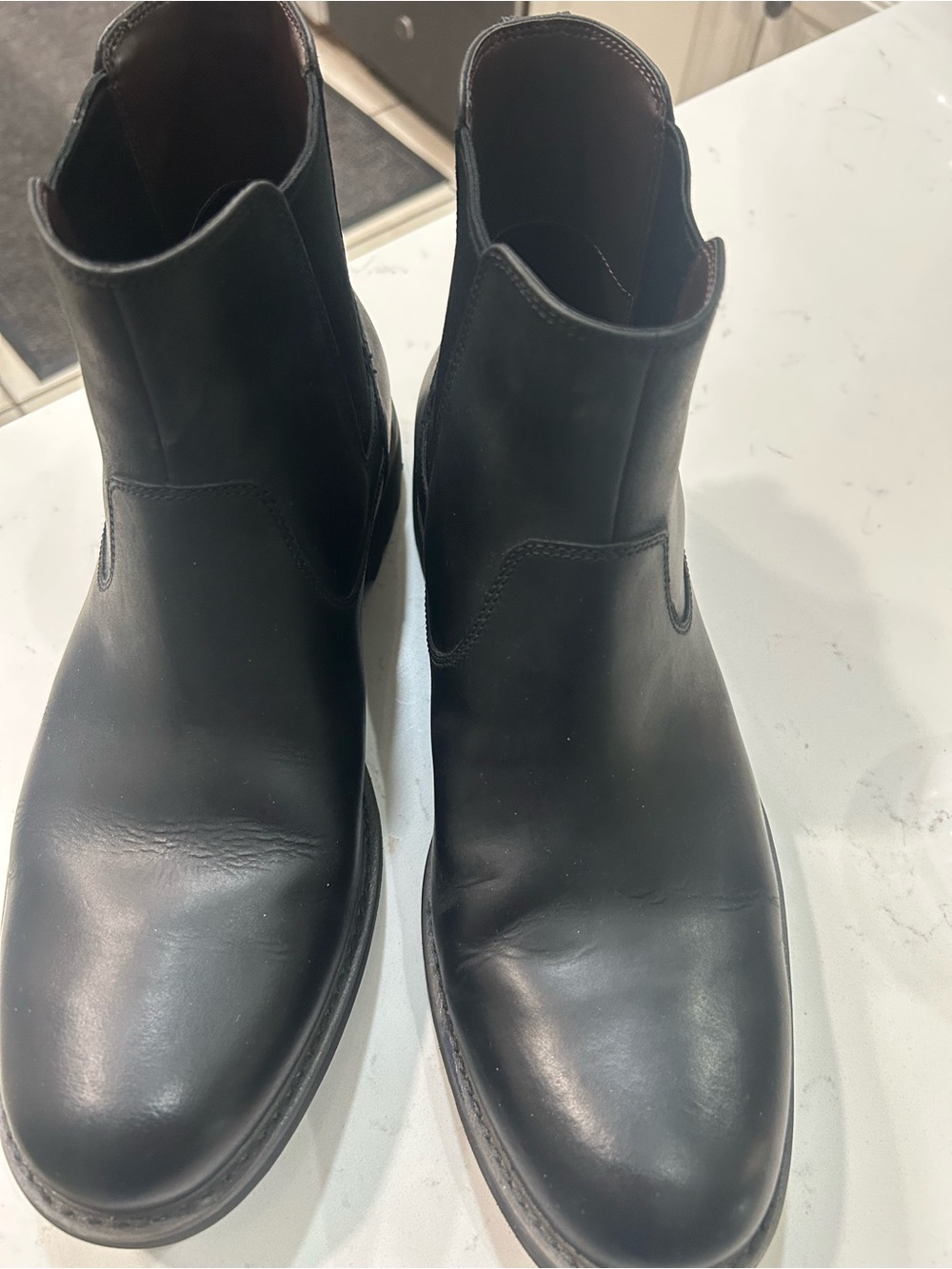Clarks Men's Black Leather Chukka Boots